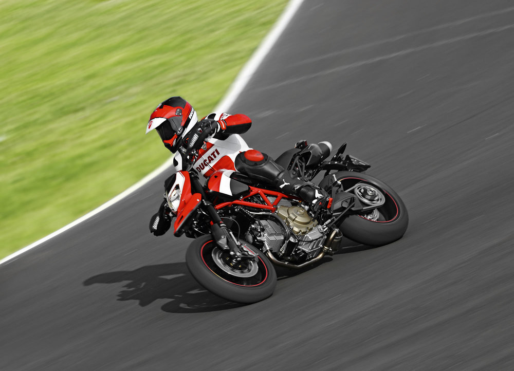 2012-Ducati-Hypermotard1100EVOSP-CorseEditiona.thumb.jpg.f131f2d9d589fe52df403c510b0ff4bd.jpg