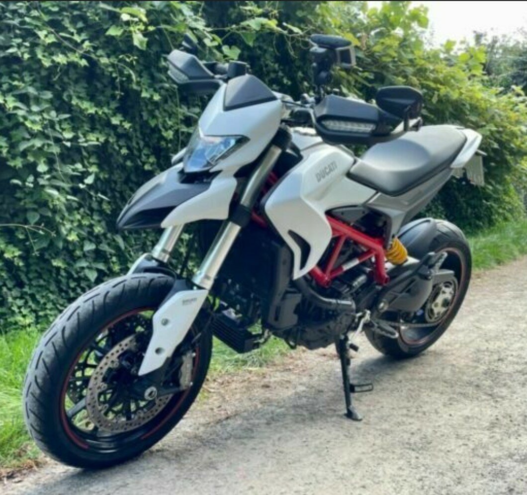bmw 8oo gs
