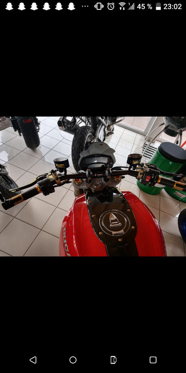 Screenshot_20221025-230209.png