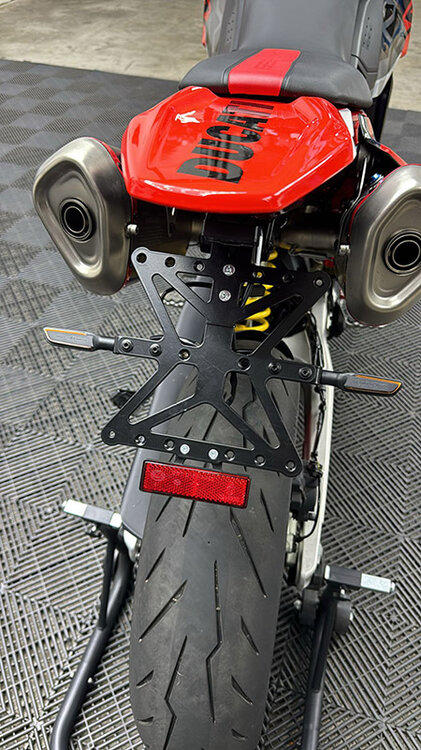 Porta-Targa-Hypermono698_4.thumb.jpg.181451fb27fed1cd333d0481e83466fb.jpg