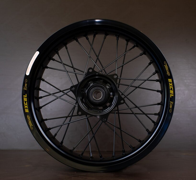 schwarz-excel-supermoto-radsatze-felgen-ngr.jpg